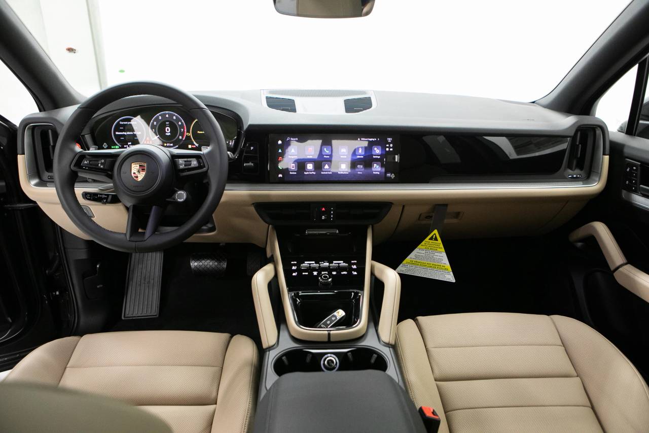 Thumbnail: 2026 Porsche Cayenne - 19