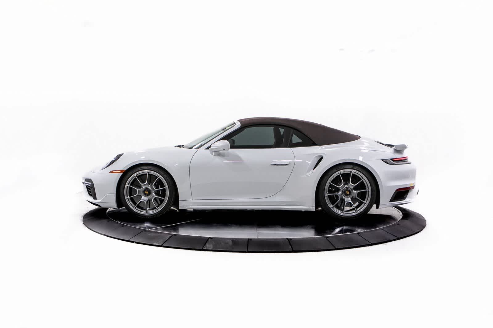 Thumbnail: 2021 Porsche 911 - 2
