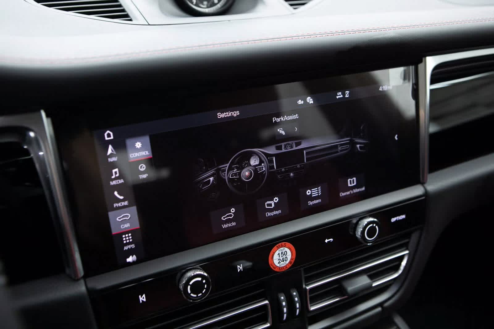 Thumbnail: 2025 Porsche Macan - 15