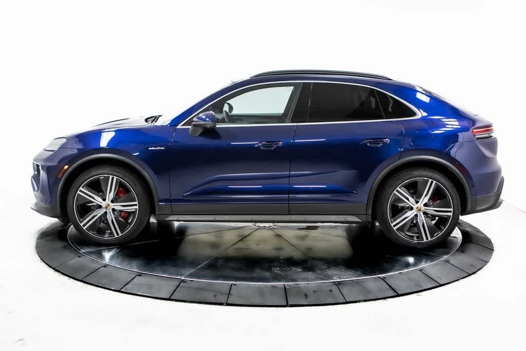 Thumbnail: 2025 Porsche Macan - 2