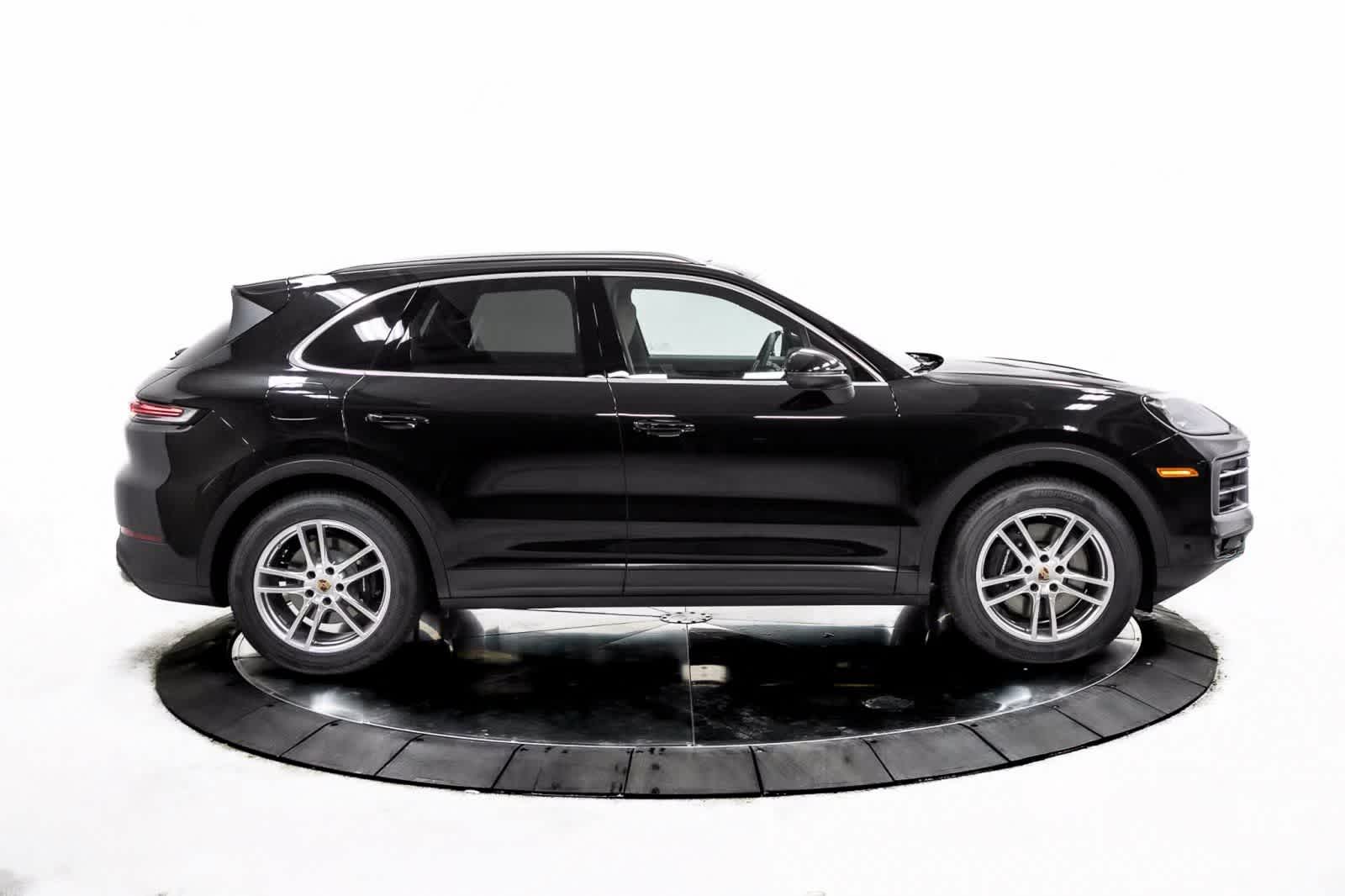 Thumbnail: 2025 Porsche Cayenne - 8