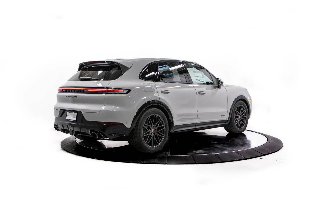 Thumbnail: 2026 Porsche Cayenne - 7