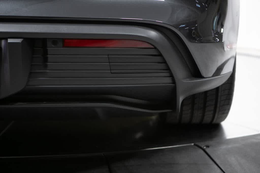 Thumbnail: 2025 Porsche Taycan - 40