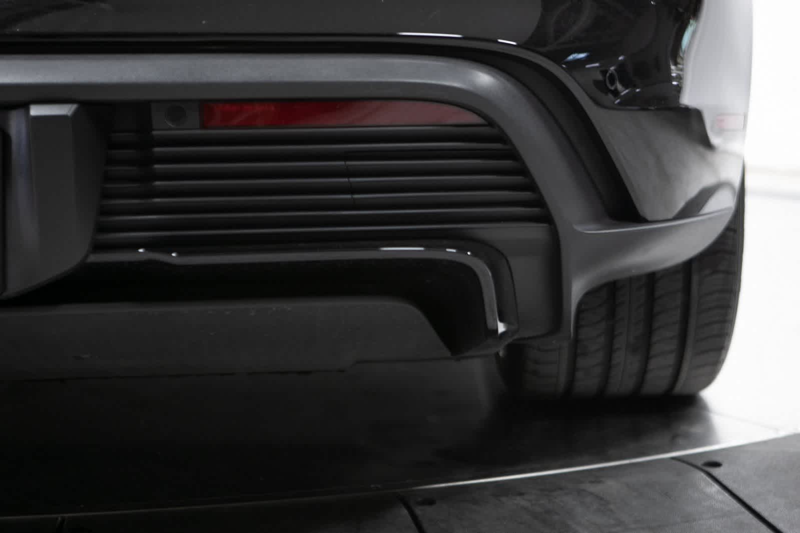 Thumbnail: 2022 Porsche Taycan - 37