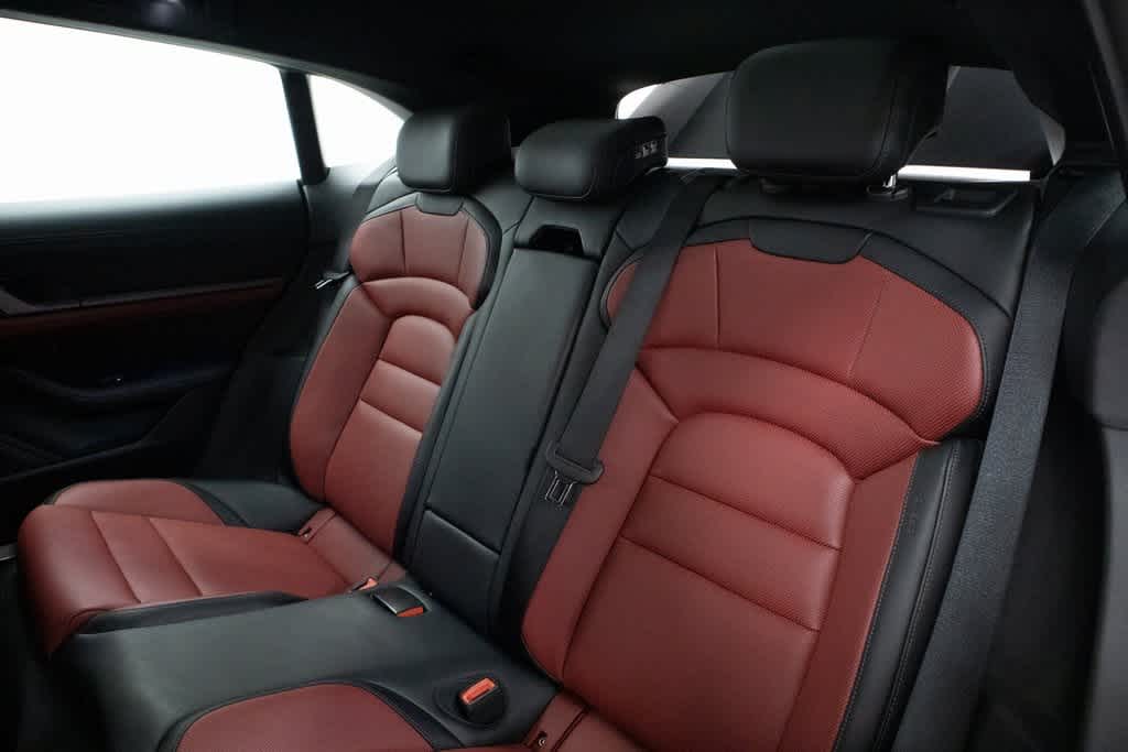 Thumbnail: 2025 Porsche Taycan - 29