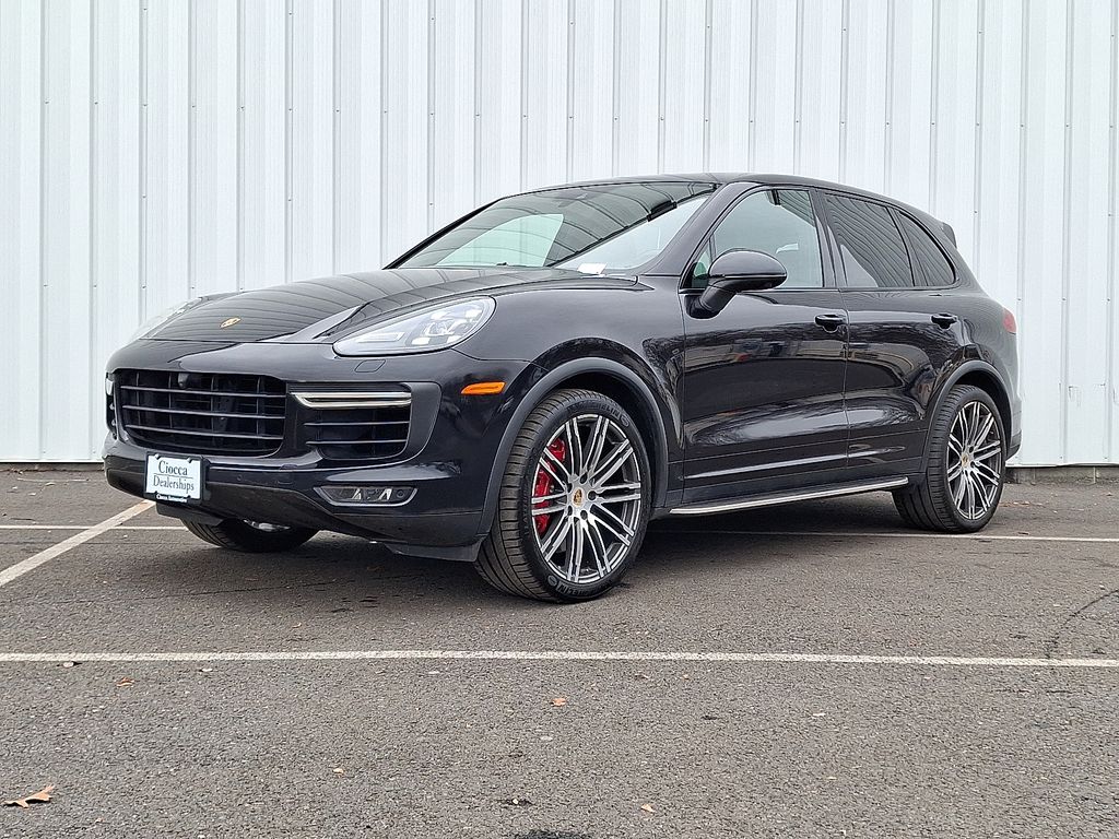 2017 Porsche Cayenne Turbo's photo