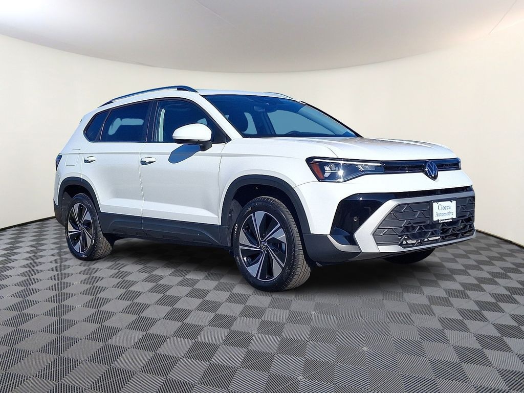 Used 2025 Volkswagen Taos 1.5T SE SUV