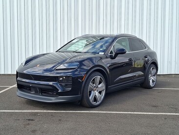 2025 Porsche Macan Electric 4S SUV