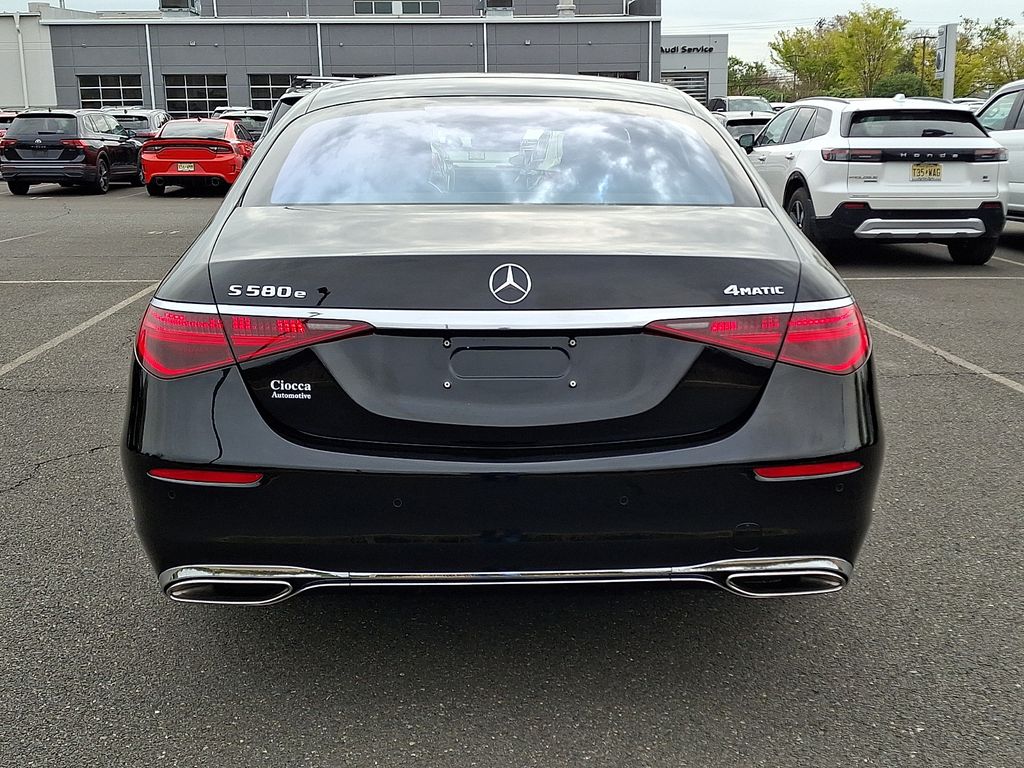 2024 Mercedes-Benz S-Class S 580e - Photo 8