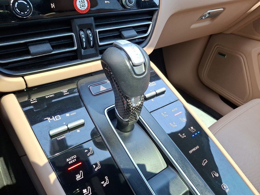 2022 Porsche Macan GTS - Photo 18