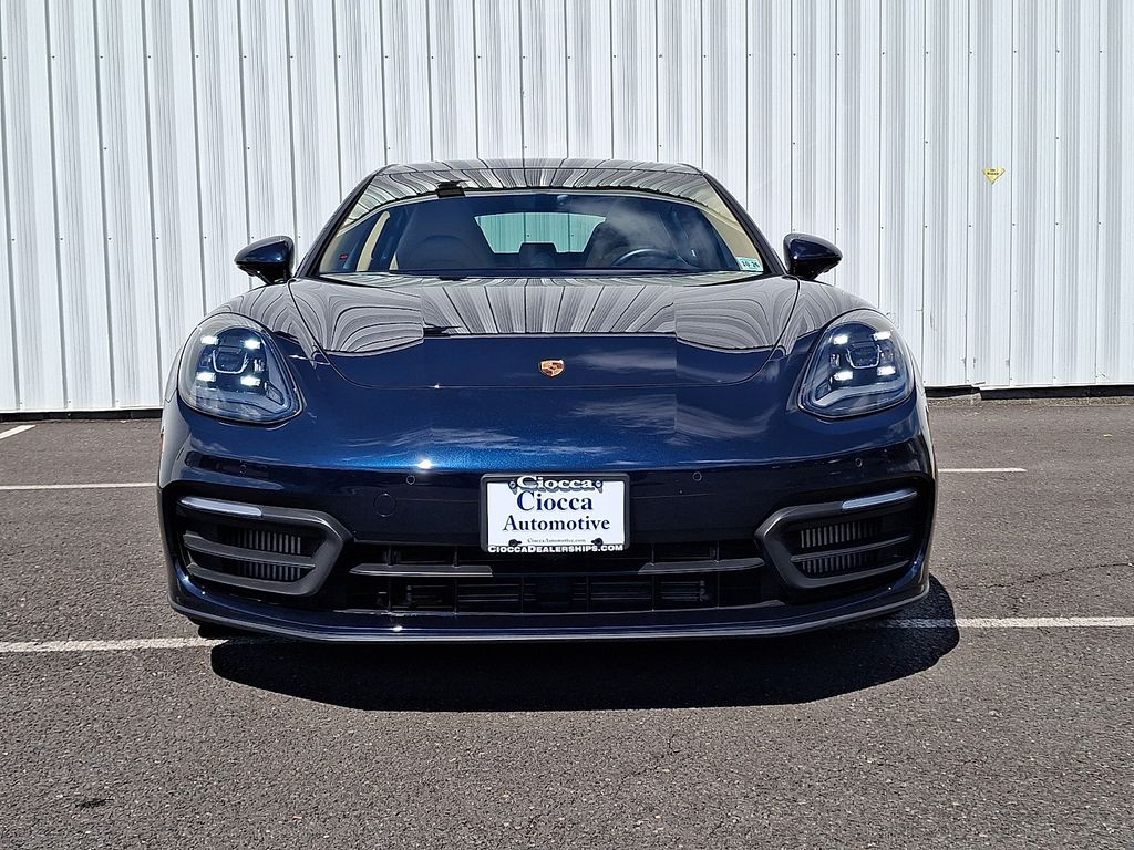 2022 Porsche Panamera - Photo 6