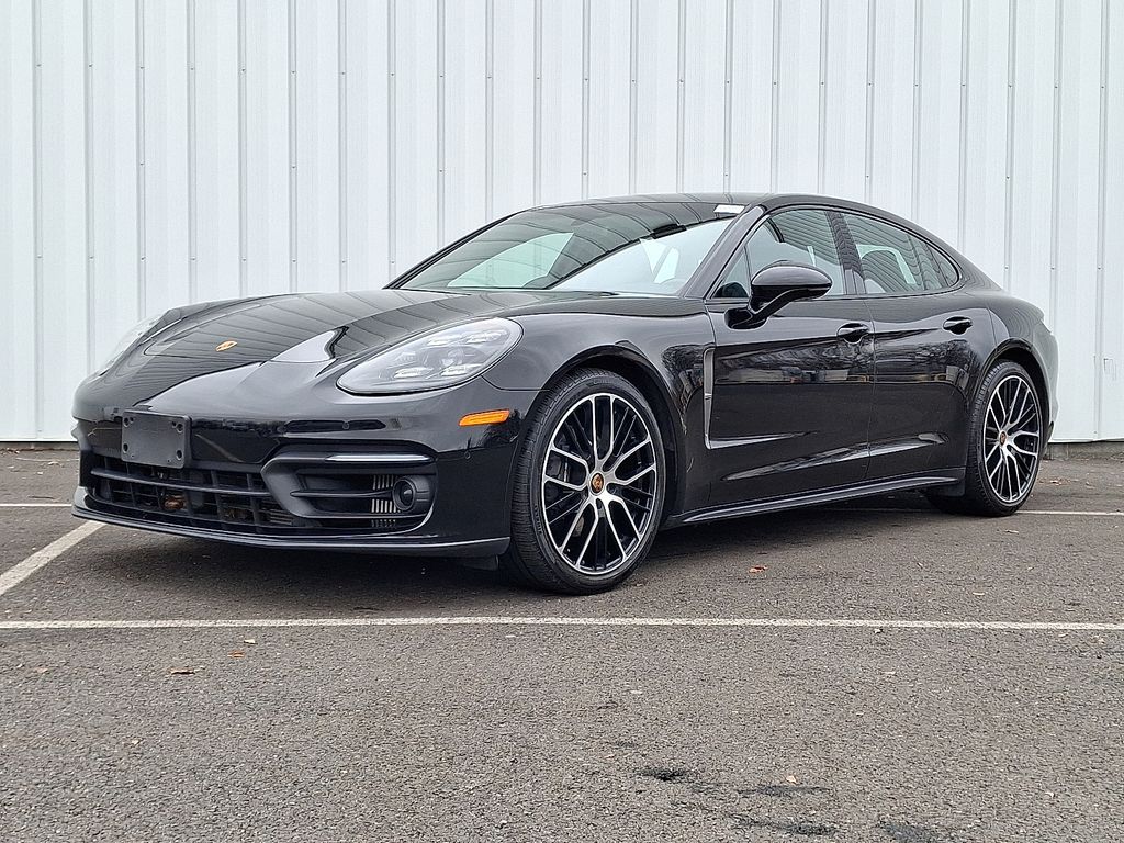 2023 Porsche Panamera Platinum Edition's photo