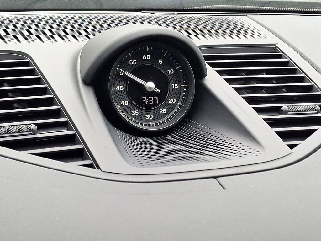 2025 Porsche Panamera 4 E-Hybrid - Photo 26