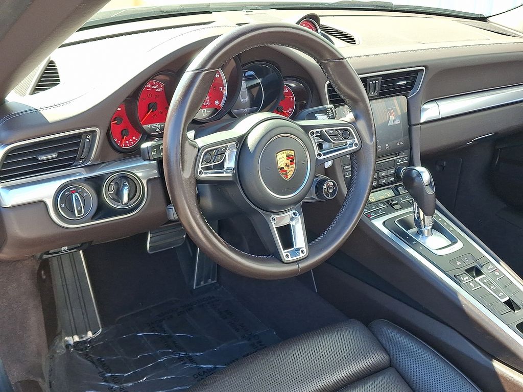 2019 Porsche 911 Turbo photo 4
