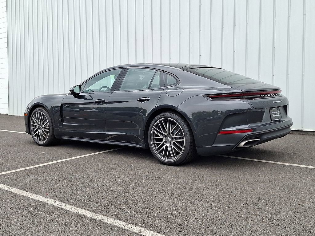 2025 Porsche Panamera 4 E-Hybrid - Photo 3