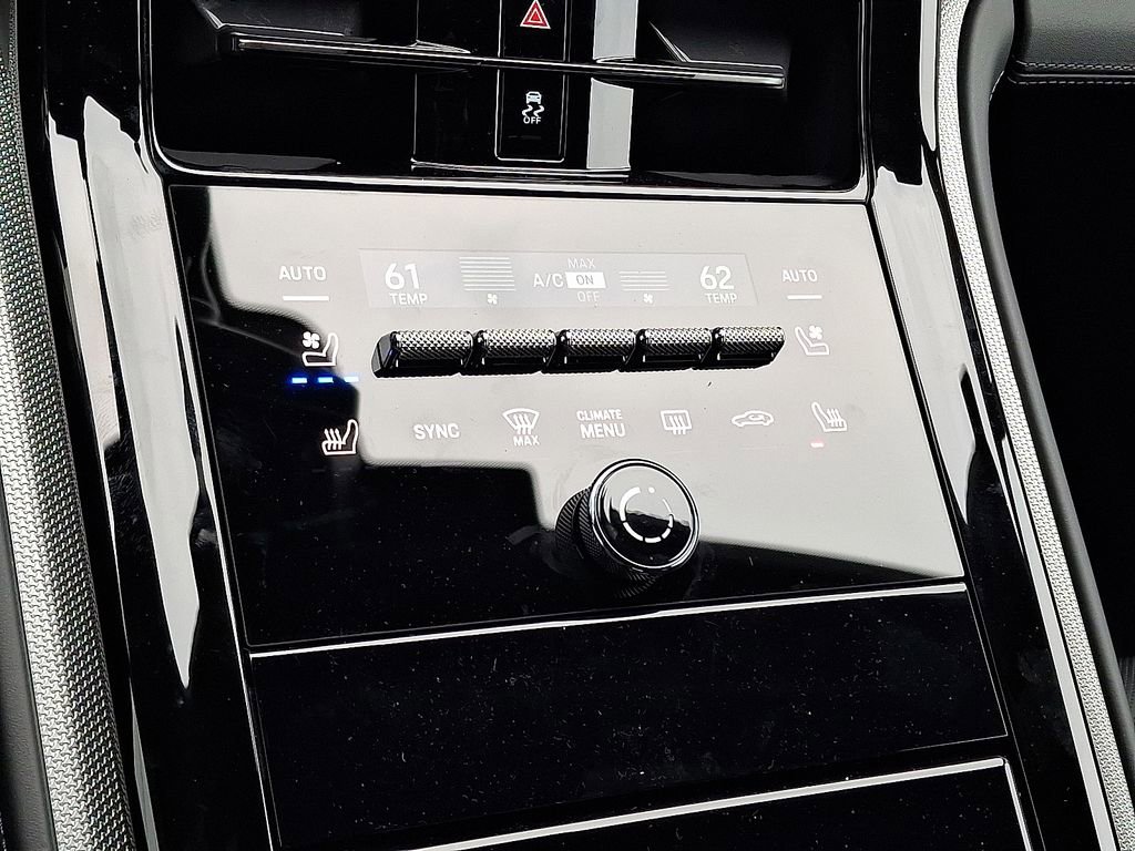 2025 Porsche Panamera 4 E-Hybrid - Photo 18