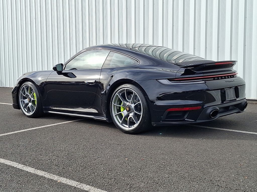2021 Porsche 911 Turbo S photo 3