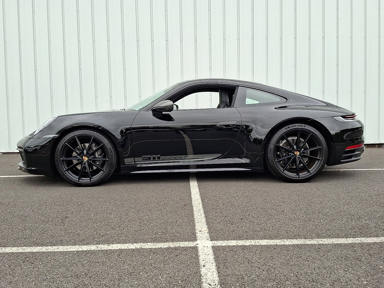 2024 Porsche 911 T photo 2