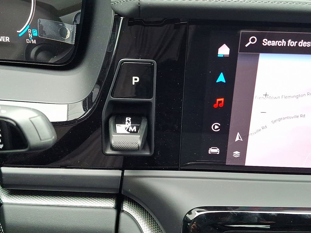 2025 Porsche Panamera 4 E-Hybrid - Photo 17