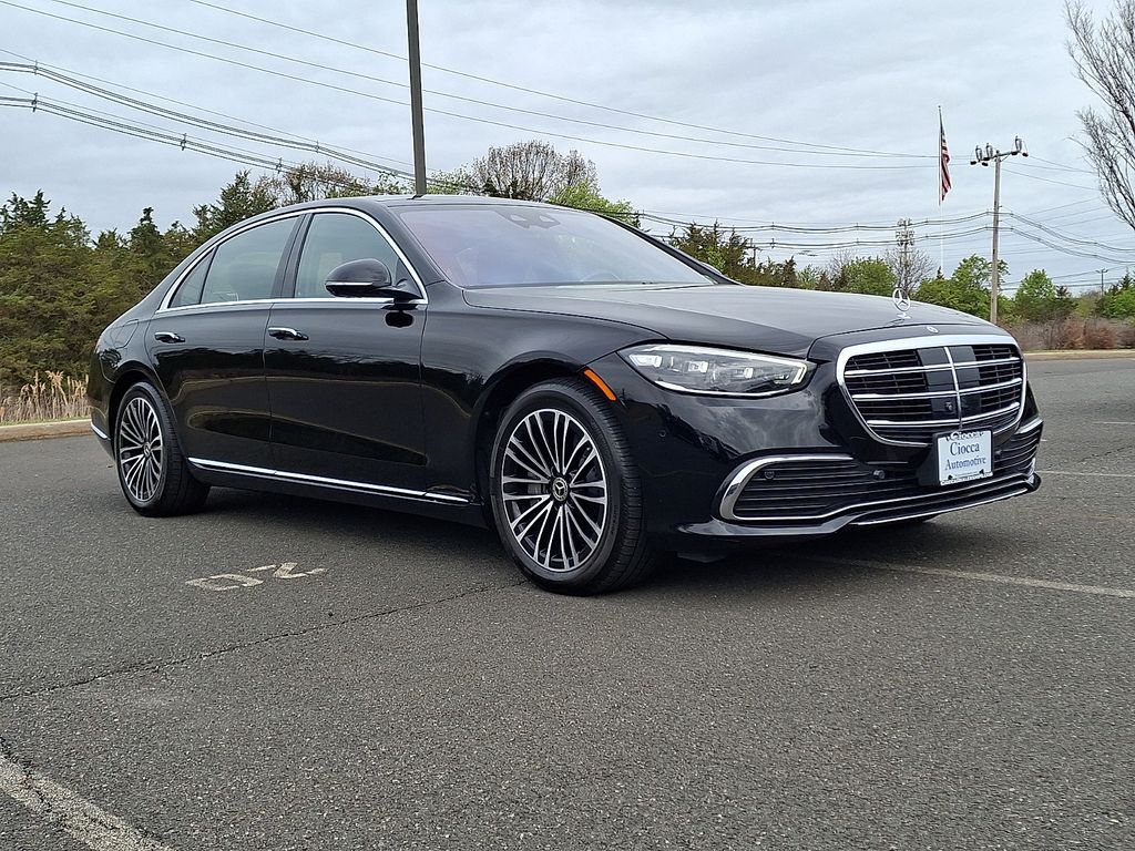2024 Mercedes-Benz S-Class S 580e 4MATIC's photo