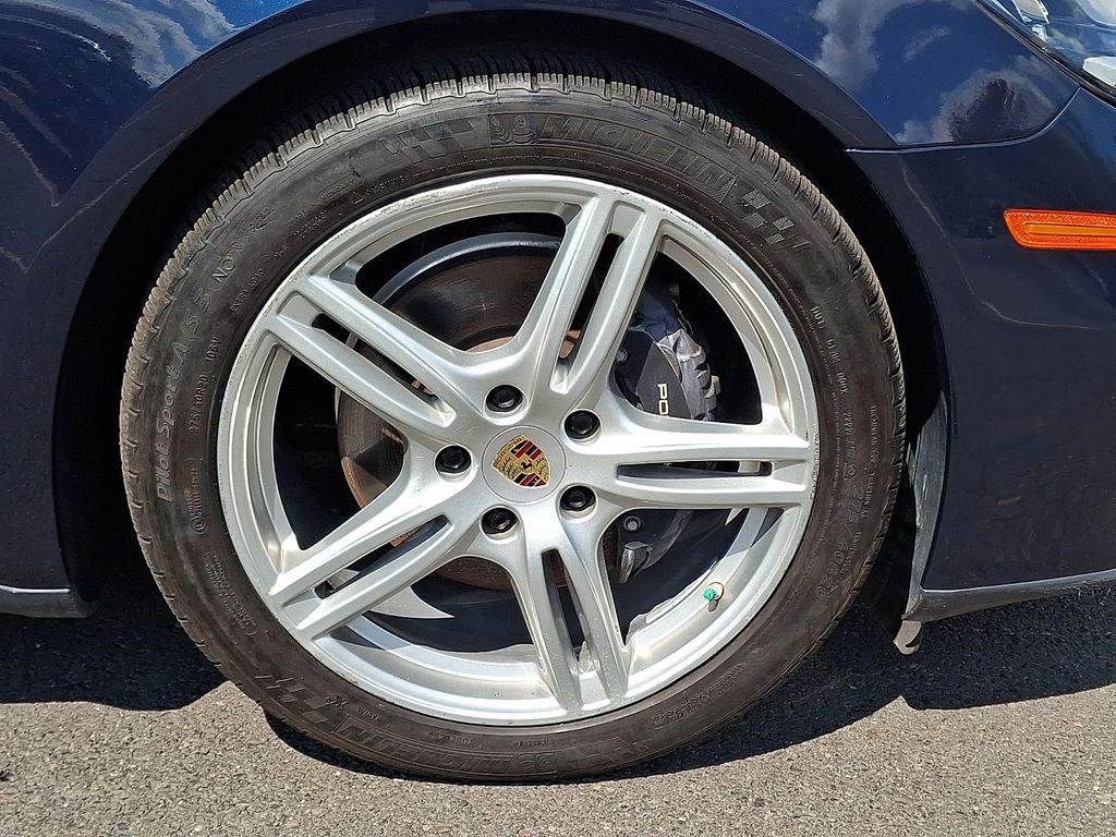 2022 Porsche Panamera - Photo 12
