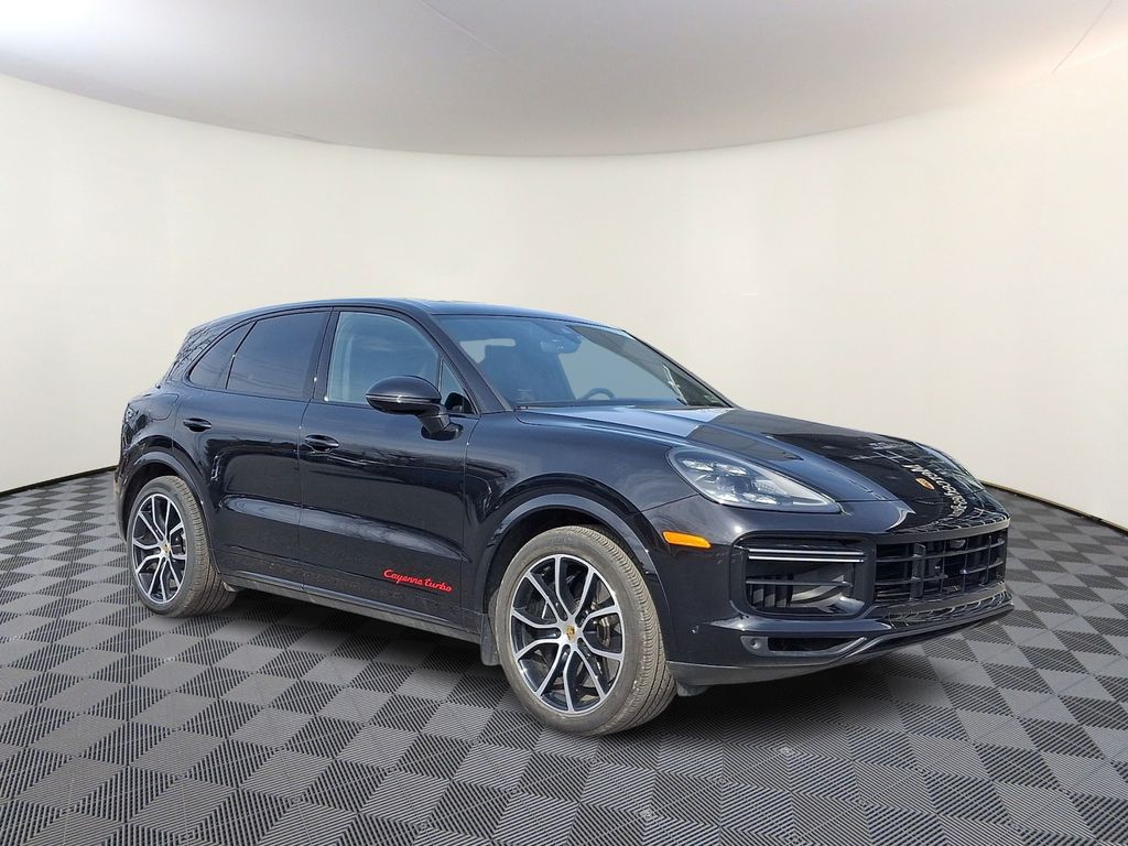 2022 Porsche Cayenne Turbo's photo