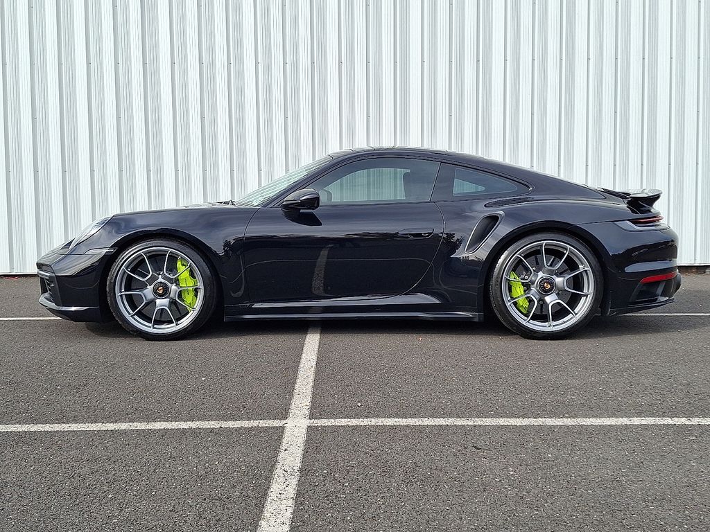 2021 Porsche 911 Turbo S photo 2