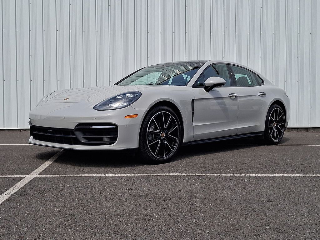 2022 Porsche Panamera 4 Platinum Edition's photo