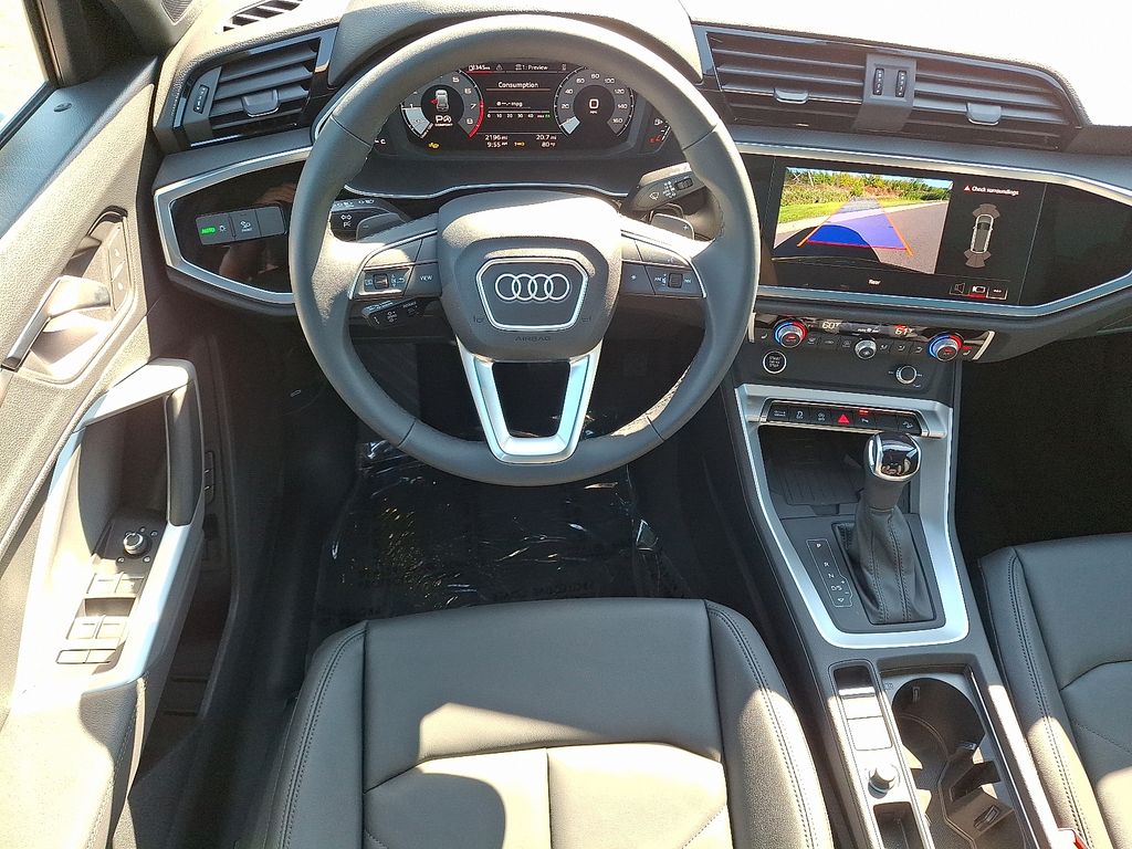 2025 Audi Q3 45 TFSI S line Premium photo 2
