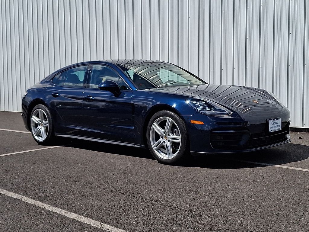 2022 Porsche Panamera - Photo 7
