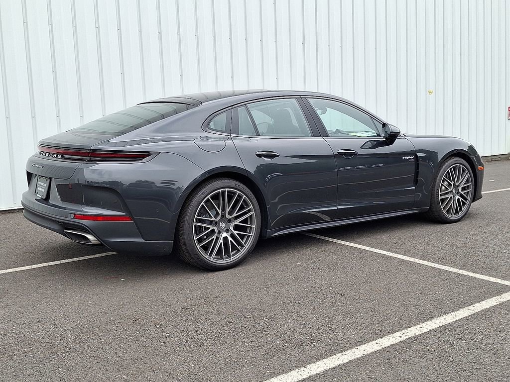 2025 Porsche Panamera 4 E-Hybrid - Photo 9