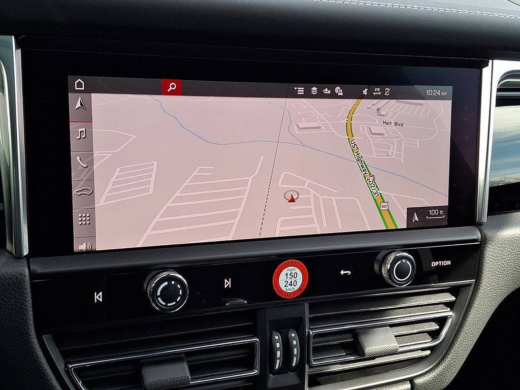 2026 Porsche Macan T - Photo 19