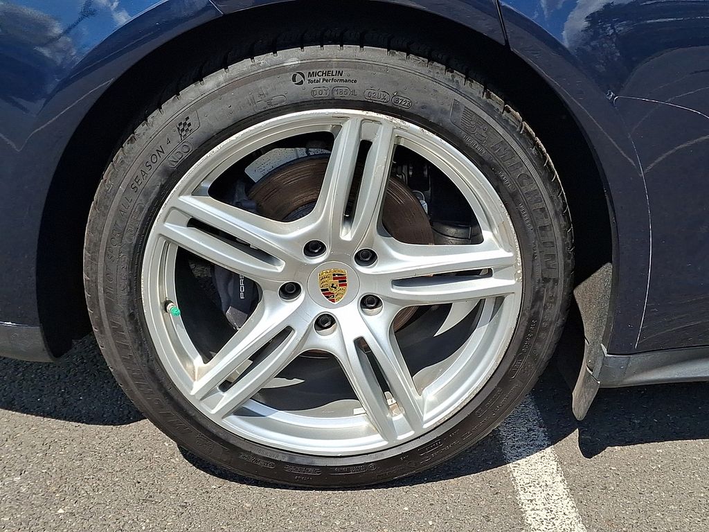 2022 Porsche Panamera - Photo 11