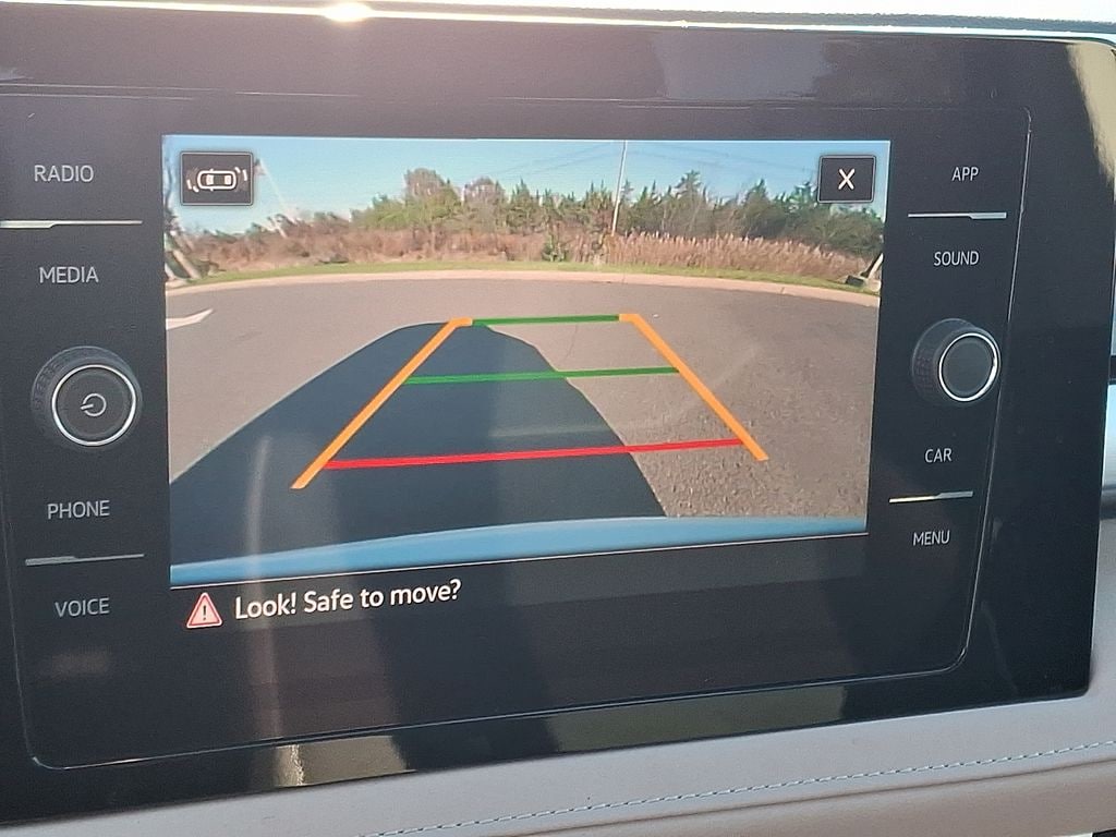 Used 2025 Volkswagen Taos 1.5T SE SUV