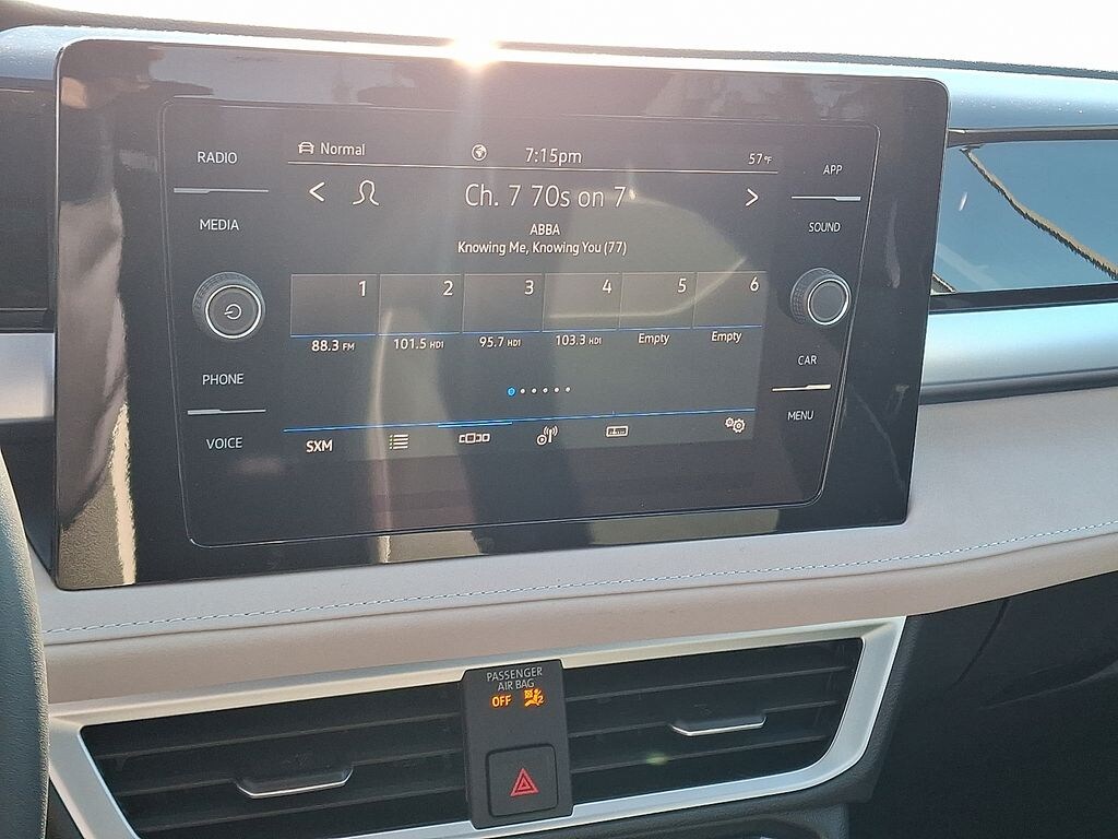 Used 2025 Volkswagen Taos 1.5T SE SUV