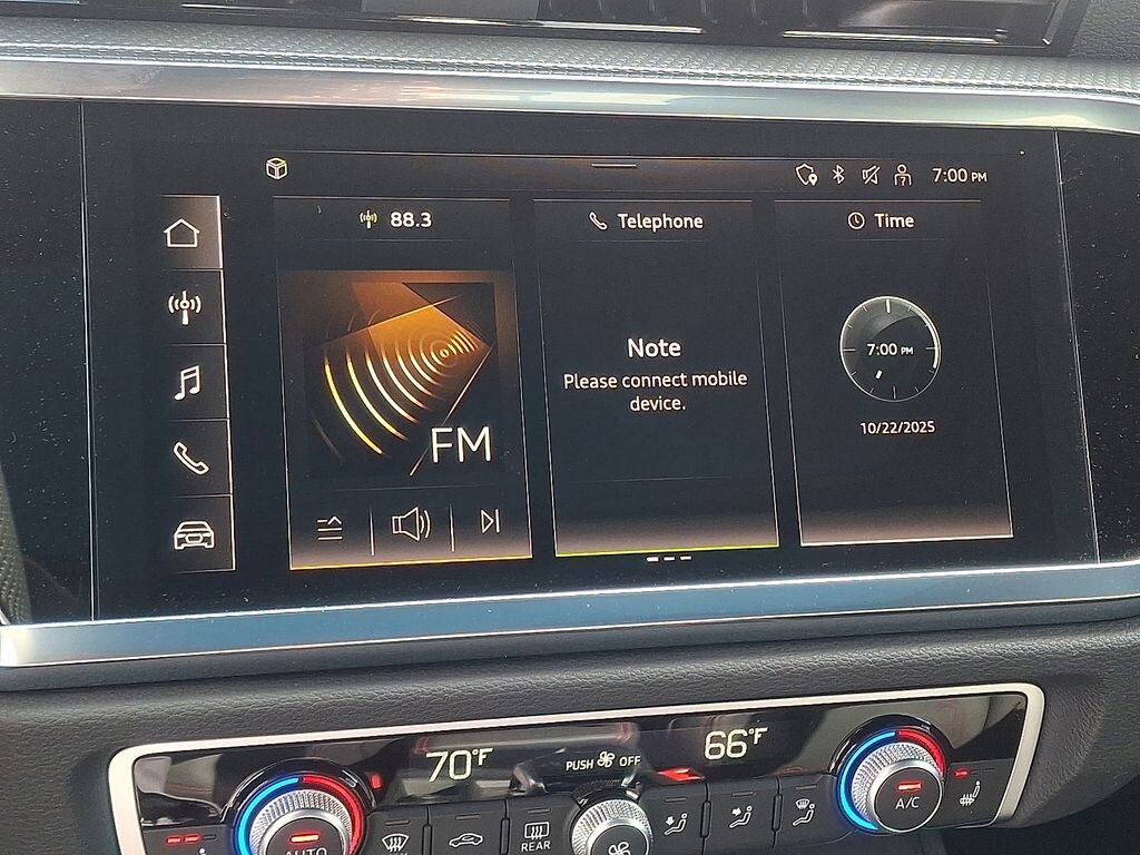 New 2025 Audi Q3  SUV