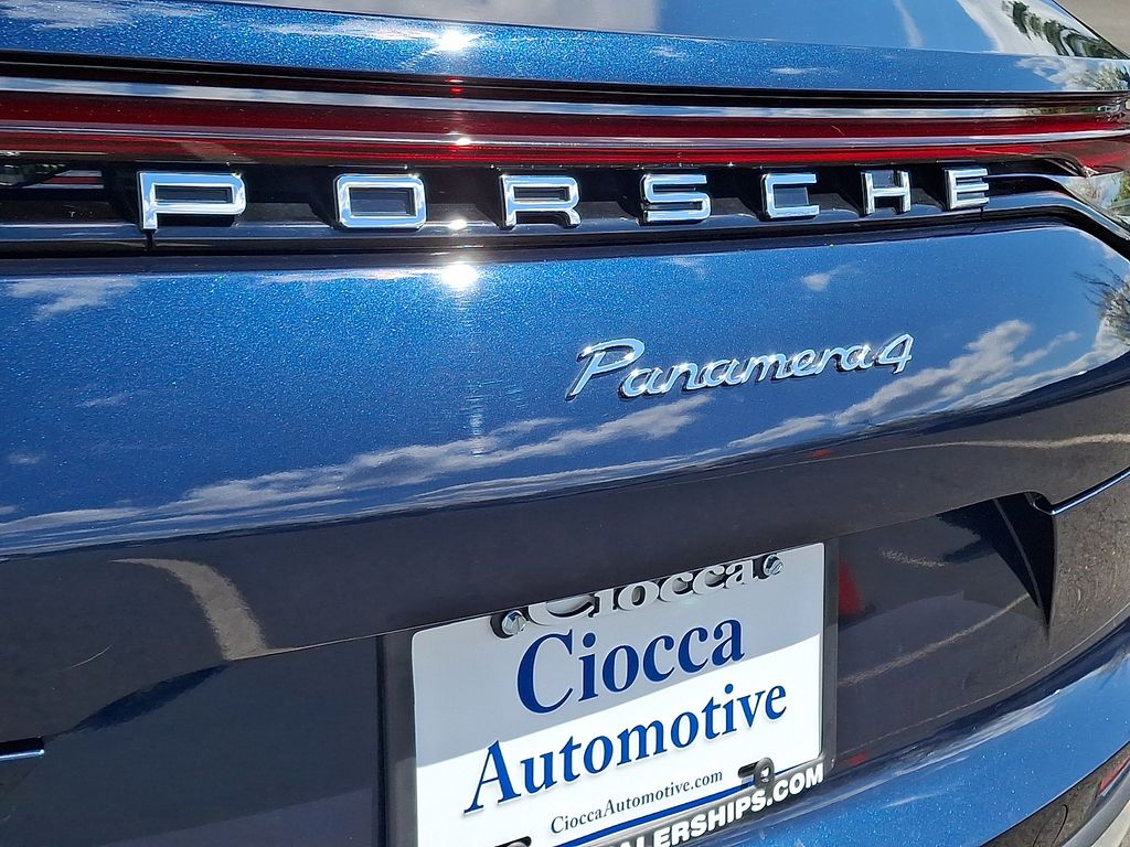 2022 Porsche Panamera - Photo 33