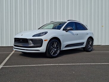 2026 Porsche Macan T SUV