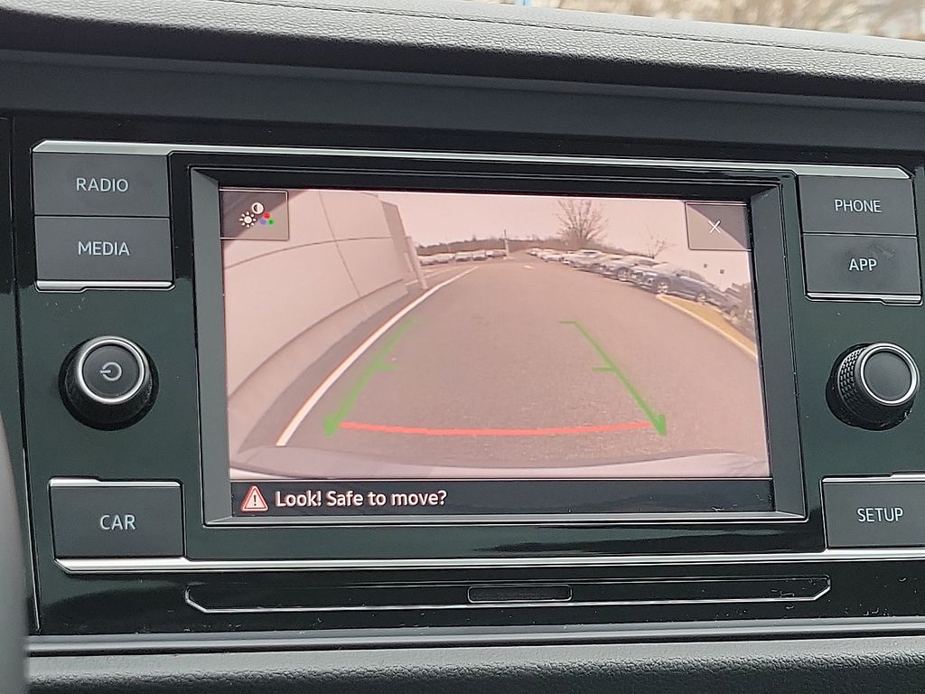 2019 Volkswagen Jetta 1.4T SE photo 4
