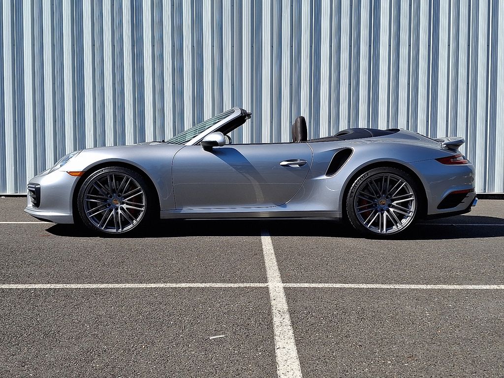 2019 Porsche 911 Turbo photo 2