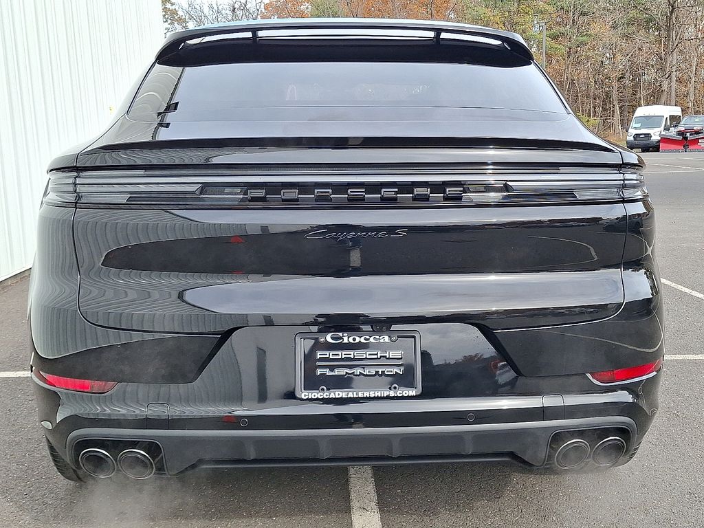 2026 Porsche Cayenne Coup S - Photo 10