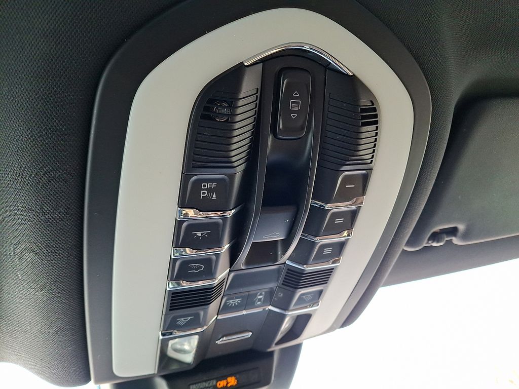 2022 Porsche Macan GTS - Photo 29
