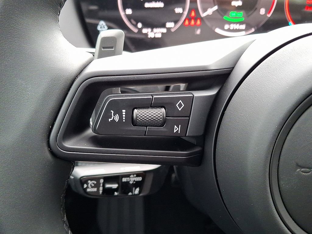 2025 Porsche Panamera 4 E-Hybrid - Photo 22
