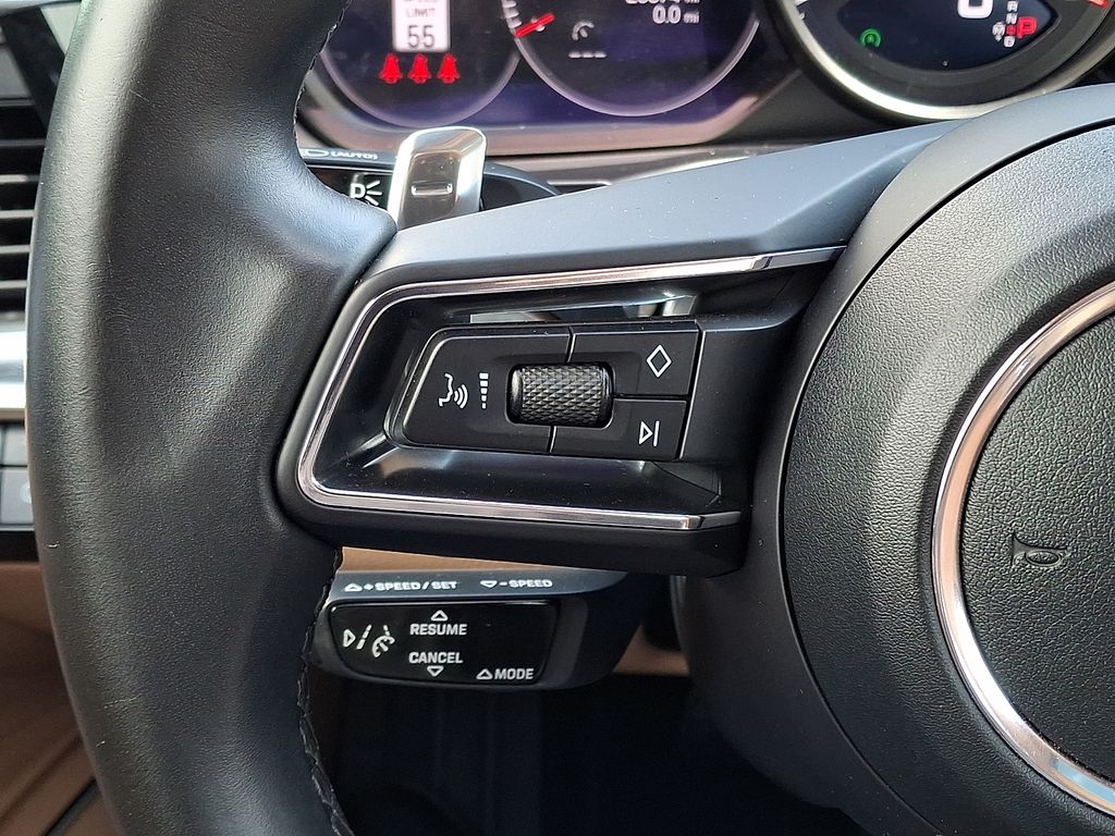 2022 Porsche Panamera - Photo 23