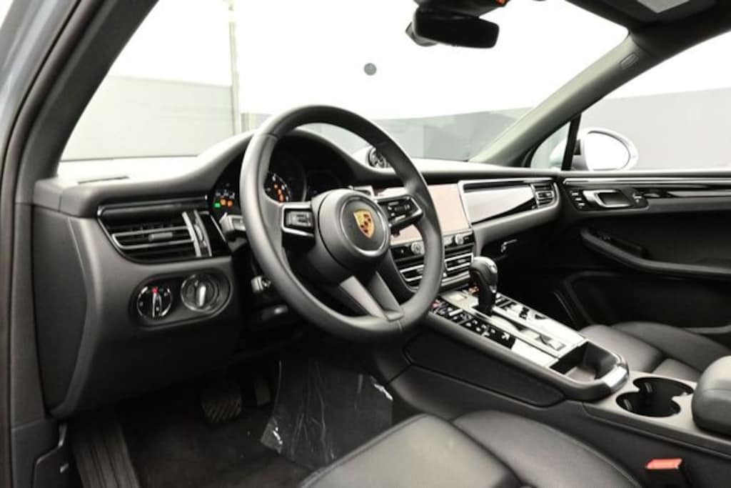 Certified 2025 Porsche Macan SUV