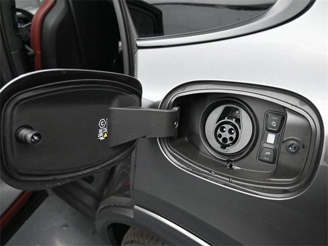 2025 Porsche Cayenne Turbo E-Hybrid - Photo 38