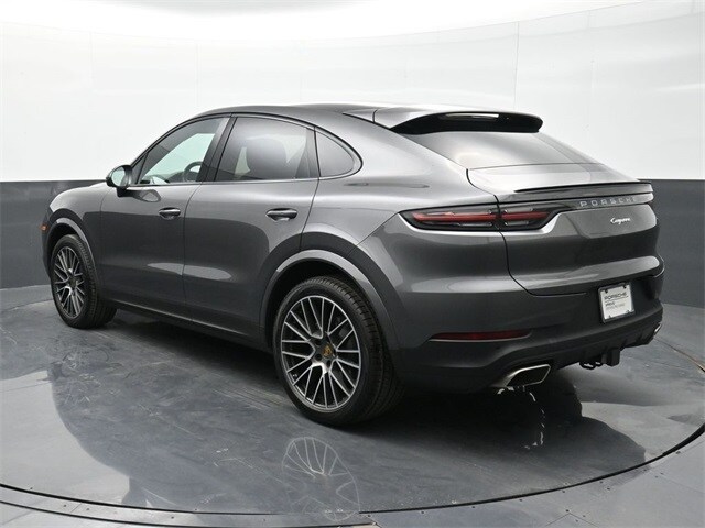 2021 Porsche Cayenne Coupe photo 3