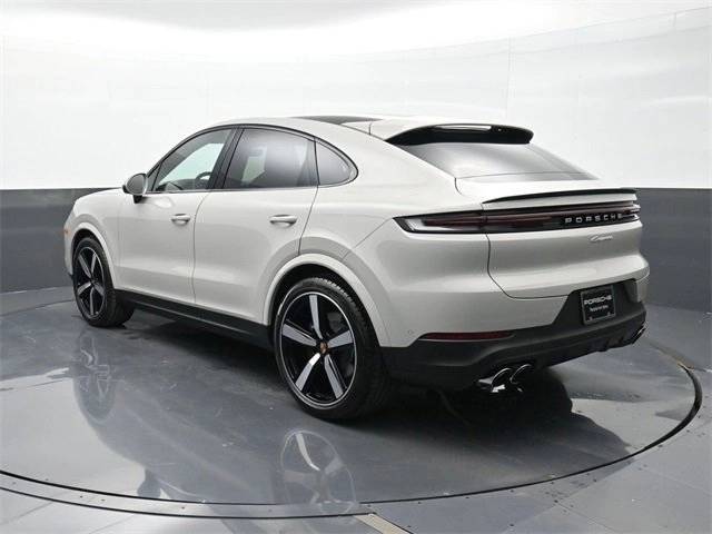 2026 Porsche Cayenne Coupe photo 3