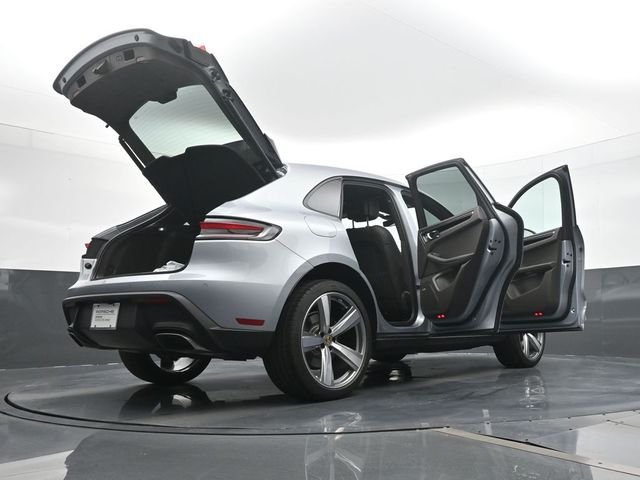 2025 Porsche Macan Base - Photo 27