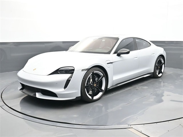 2022 Porsche Taycan Turbo